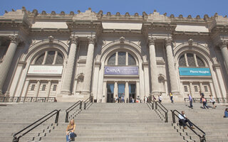 THE METROPOLITAN MUSEUM OF ART