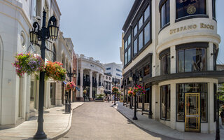 RODEO DRIVE