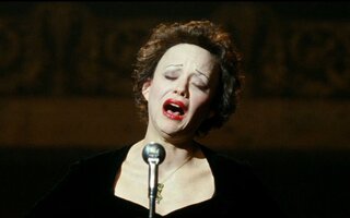 Piaf, um hino ao amor