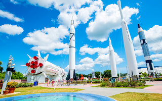 VER O LANÇAMENTO DE UM FOGUETE NO KENNEDY SPACE