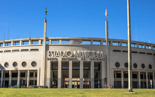 Estádio do Pacaembu e Museu do Futebol | Estações Clínicas e Paulista | Linhas 2-Verde e 4-Amarela do Metrô