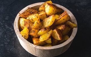 Batatas assadas e temperadas