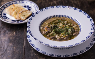 Sopa de carne com legumes e cogumelos yanomami_créditos_Ricardo D'Angelo (2).jpg