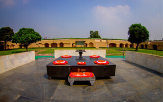 GANDHI MEMORIAL (NOVA DELHI | INDIA)