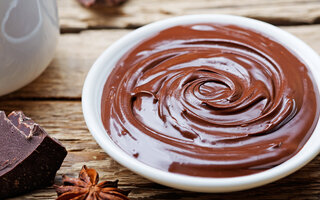 Creme de chocolate com avelã