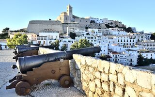 DALT VILA, O CENTRO HISTÓRICO