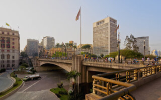 Viaduto do Chá e o Vale do Anhangabaú