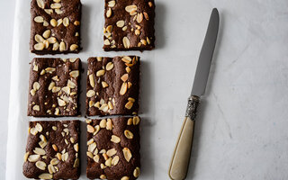 Brownie de chocolate e amendoim