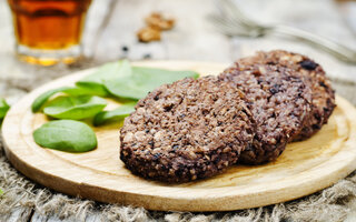 Hambúrguer de feijoada