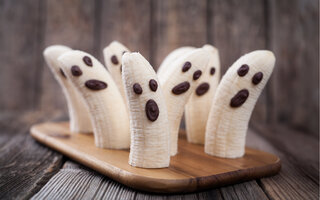 Fantasmas de banana e chocolate