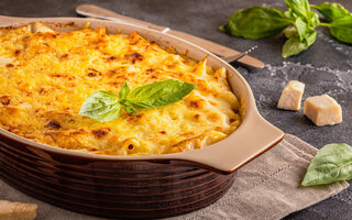 Macarrão com queijo de frango e catupiry