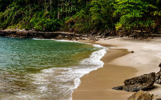 PRAIA DO ÉDEN