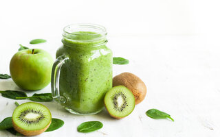 Suco de uva, kiwi e laranja lima