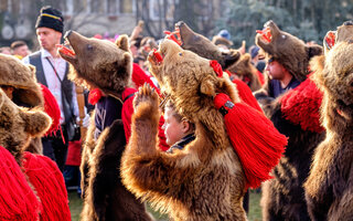 Se vestir de urso | Romênia