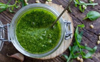 Molho pesto de rúcula