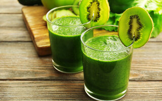 Suco de uva, kiwi e laranja lima