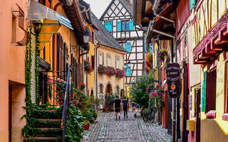 EGUISHEIM, FRANÇA