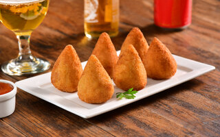 Coxinha de frango com catupiry