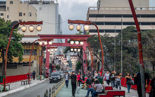 PASSEAR NA FEIRINHA DA LIBERDADE