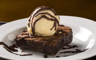 Brownie com sorvete