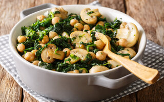 Salada de grão de bico e champignon