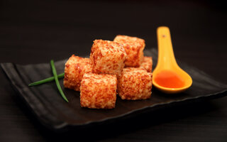 Bolinho de tapioca com queijo coalho