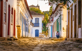 PARATY, 270 KM DE SÃO PAULO