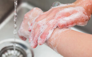 Lave bem as mãos