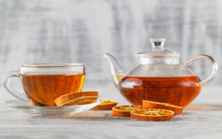 Chá de laranja e camomila