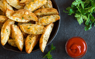 BATATA FRITA DE FORNO