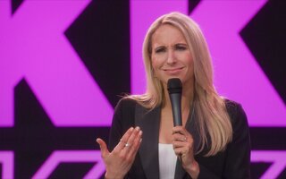 Nikki Glaser - Bangin'