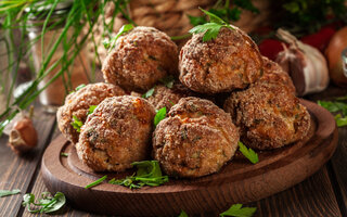 Bolinho de carne de porco