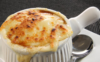 Sopa de cebola francesa