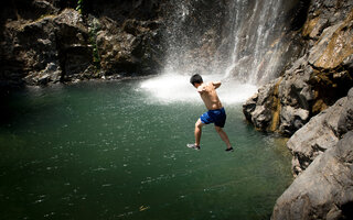 Cachoeira do São Domingo e Grutas do Madadá