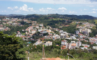 Aprecie a vista do Alto da Serra