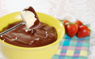 Fondue de chocolate com banana