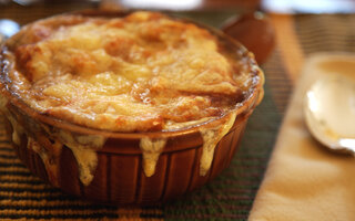 Sopa de cebola francesa