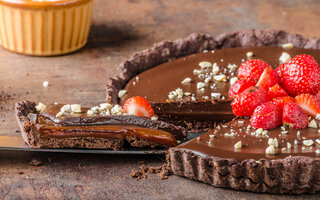 Torta de chocolate com caramelo