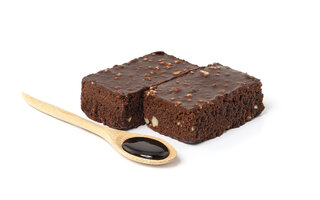 Brownie com castanha e coco queimado