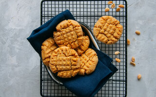 Cookie de aveia com pasta de amendoim