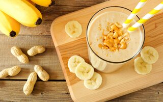 Smoothie de banana e amendoim