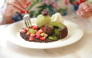 Petit Gateau de Chocolate cm Chá Verde