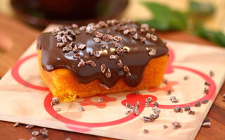 Bolo de cenoura com brigadeiro