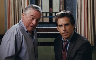 Entrando Numa Fria Maior Ainda Com a Família - Telecine Play