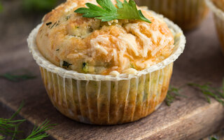 Muffin sem Glúten de Frango, Aveia e Abobrinha