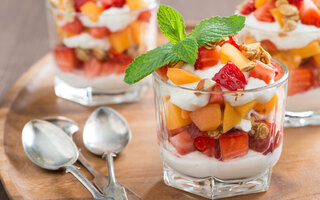 Salada de frutas com creme de banana