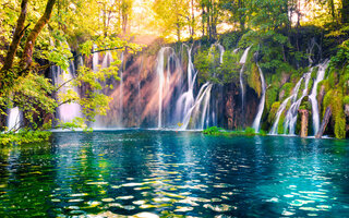 PARQUE NACIONAL DOS LAGOS DE PLITVICE, CROÁCIA