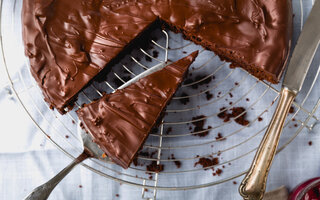 Bolo de Chocolate com Ganache