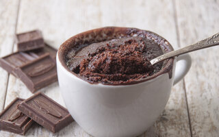 Bolo de Chocolate e Coco de Colher