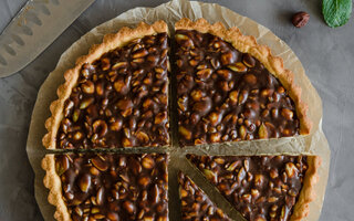 Torta Mousse de Chocolate e Nozes